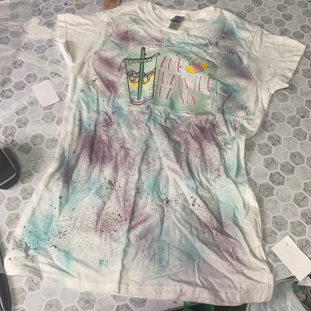 Gildan Mediun And that’s the Tea Sis Short Sleeve White Tye Dye T Shirt